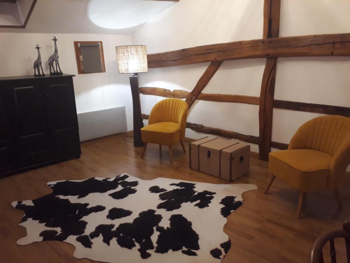 Maison De Campagne Avec Cheminee Et Exterieur La Neuville-aux-Bois Exterior foto